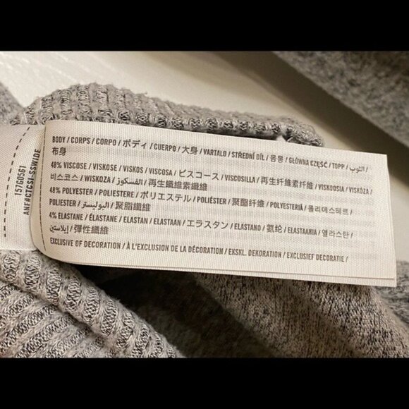 Abercrombie & Finch Sweater - Picture 5 of 6